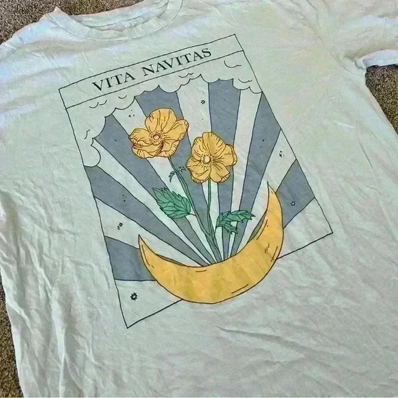 American Eagle Graphic Tee Shirt - Picture 2 of 3